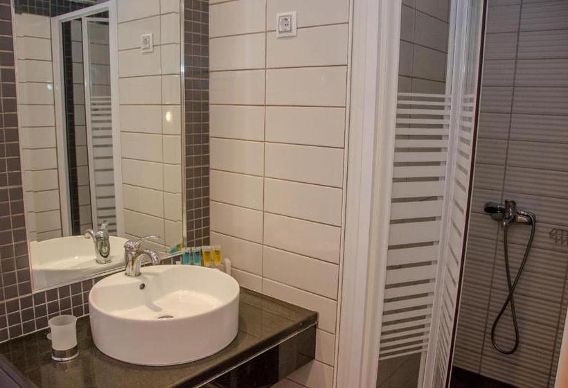 חדר סטנדרט לשלושה, Palmyra