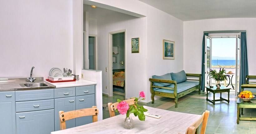 استودیوی استاندارد, Panselinos