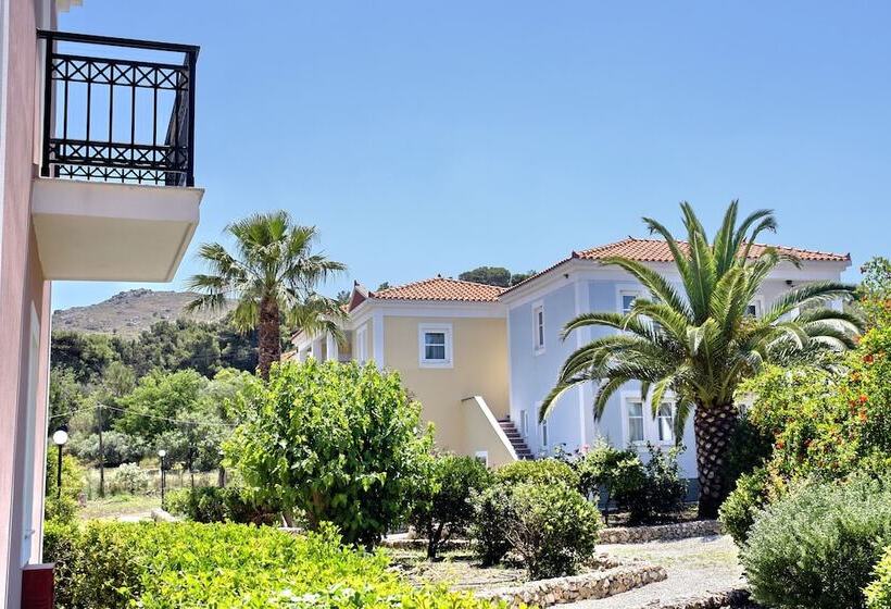 استودیوی استاندارد, Panselinos