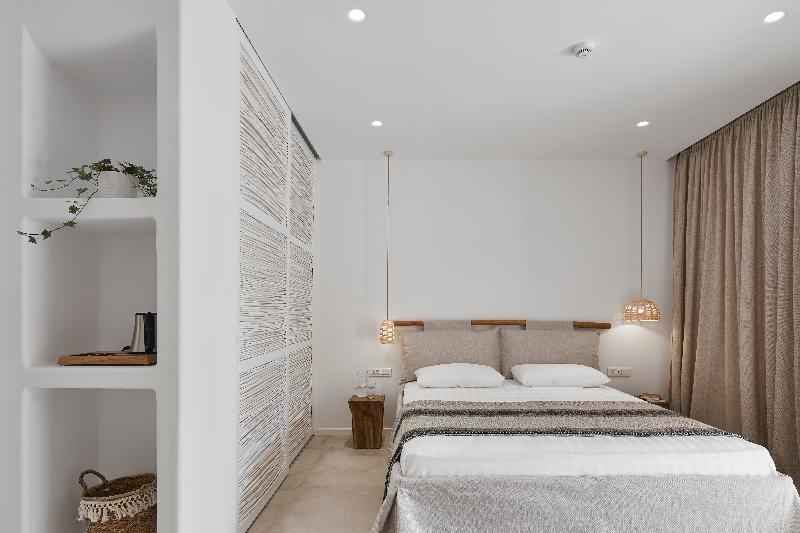 غرفة قياسية فردية, Quo Vadis