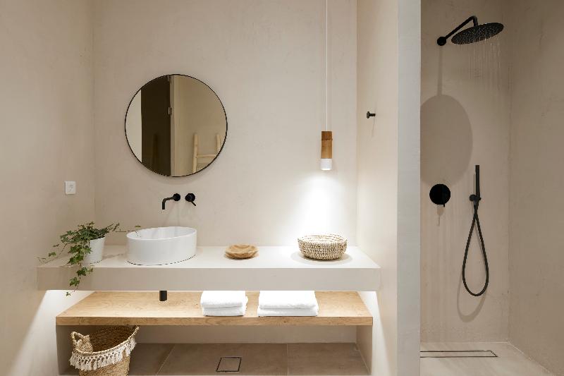 غرفة قياسية فردية, Quo Vadis