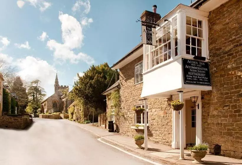 スーペリアールーム, The Acorn Inn