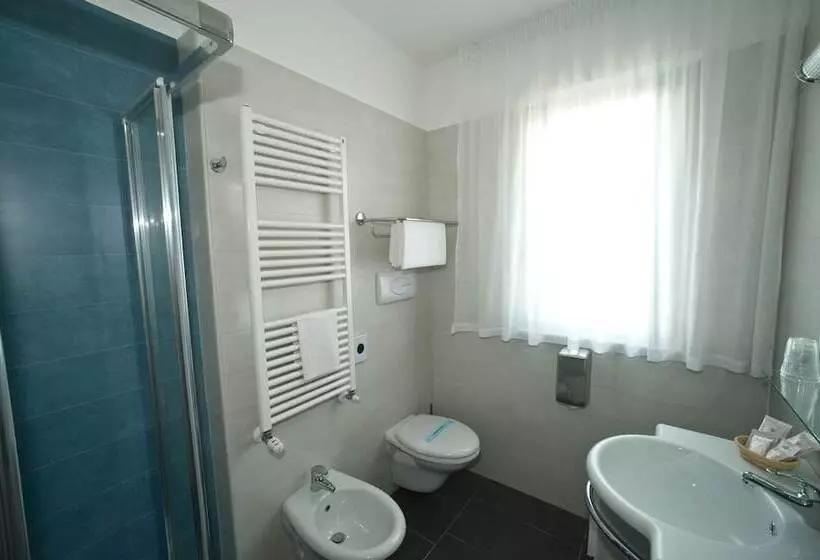 Standard-huone, Vittoria