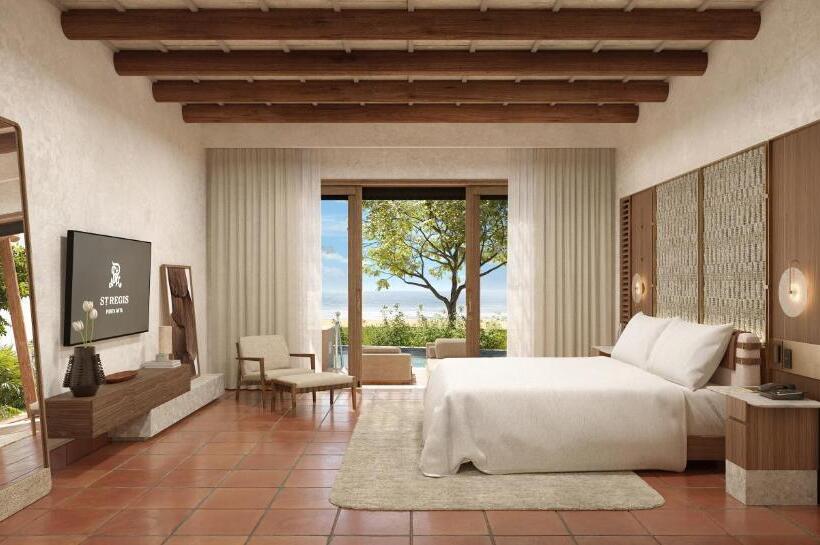 اتاق لوکس با تخت بزرگ, The St. Regis Punta Mita Resort