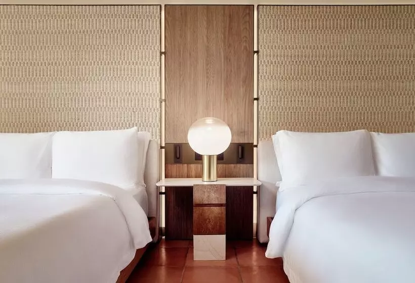 اتاق لوکس با چشم‌انداز دریا, The St. Regis Punta Mita Resort