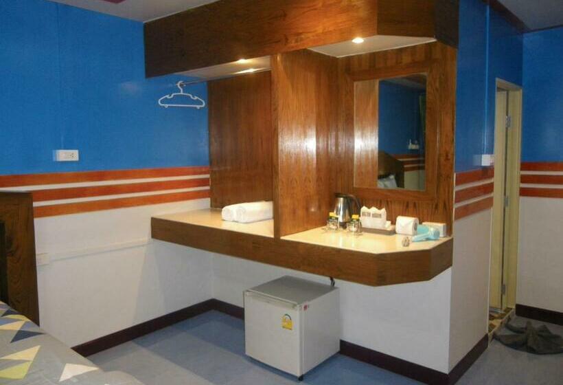 标准间, Mom Boutique Railay