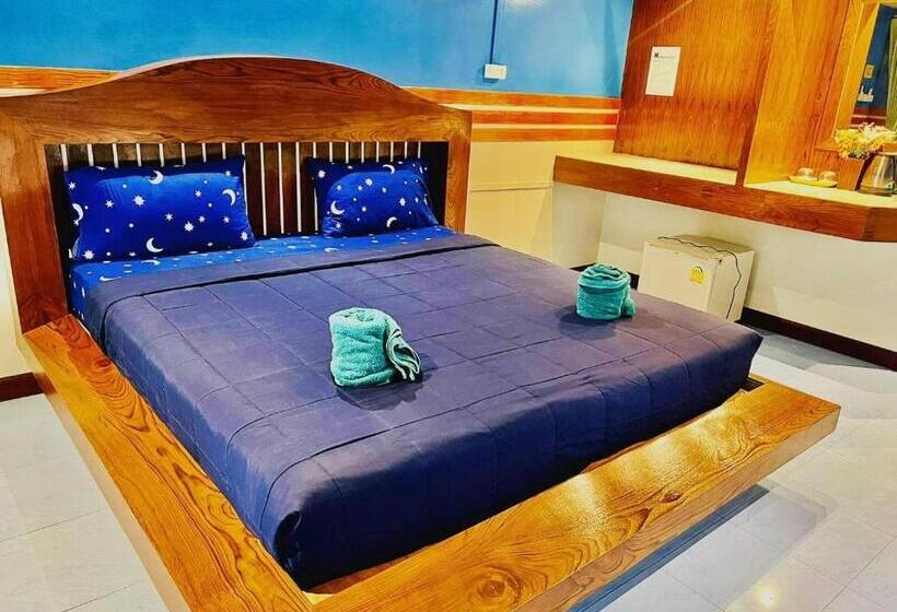 غرفة قياسية, Mom Boutique Railay