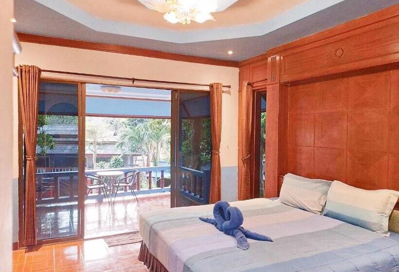 标准平房, Mom Boutique Railay