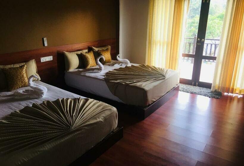 חדר סטנדרט לארבעה, Canal S Edge