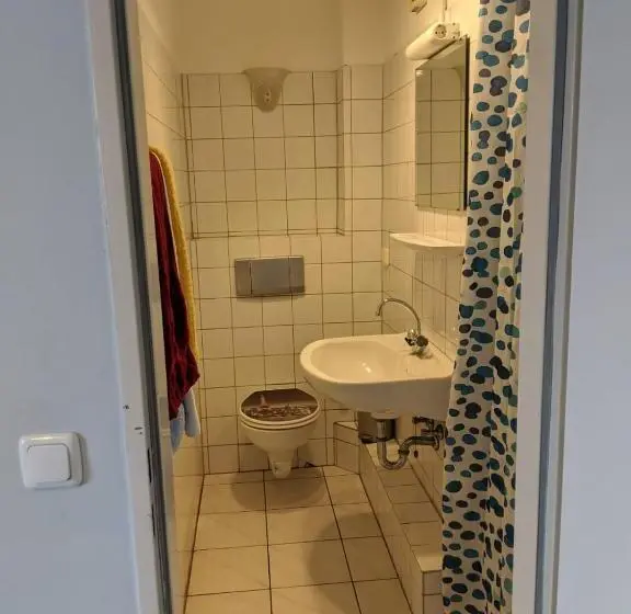 اتاق استاندارد, Ruhrtropolis Hostel