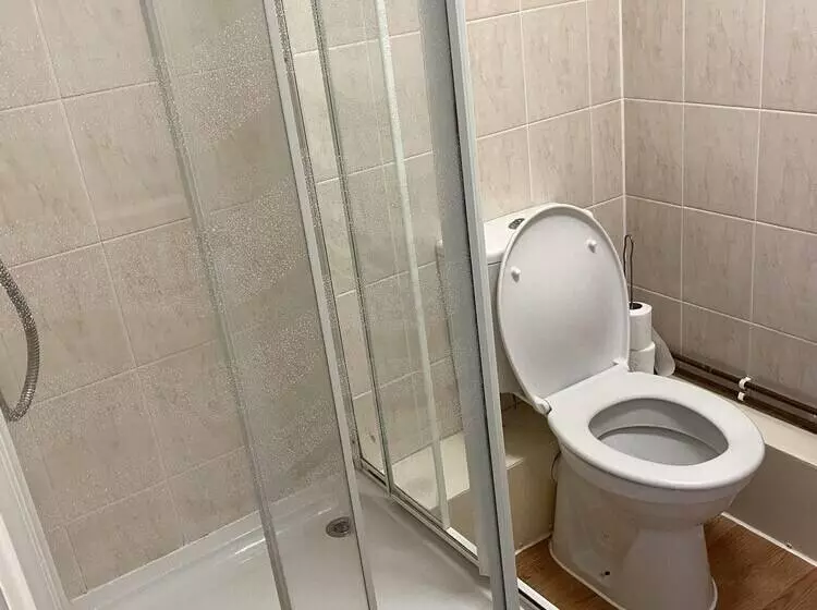 Standard Yhden Hengen Huone, Parasol Weston Guest House