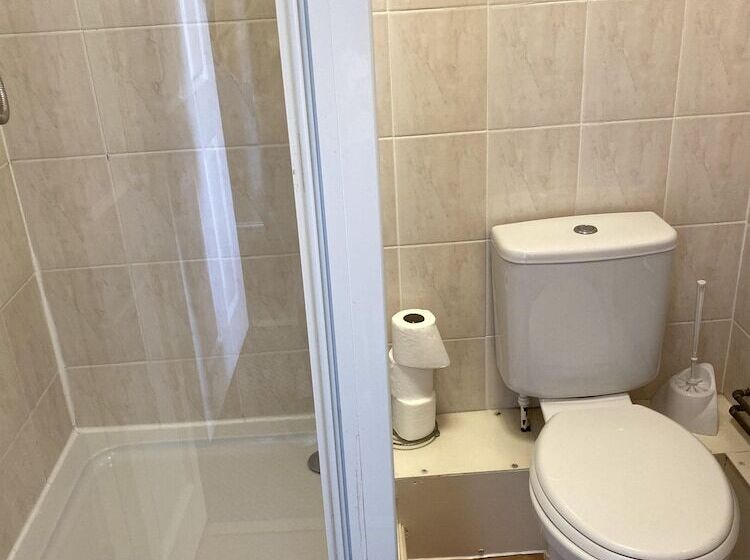 Pokój Standard, Parasol Weston Guest House