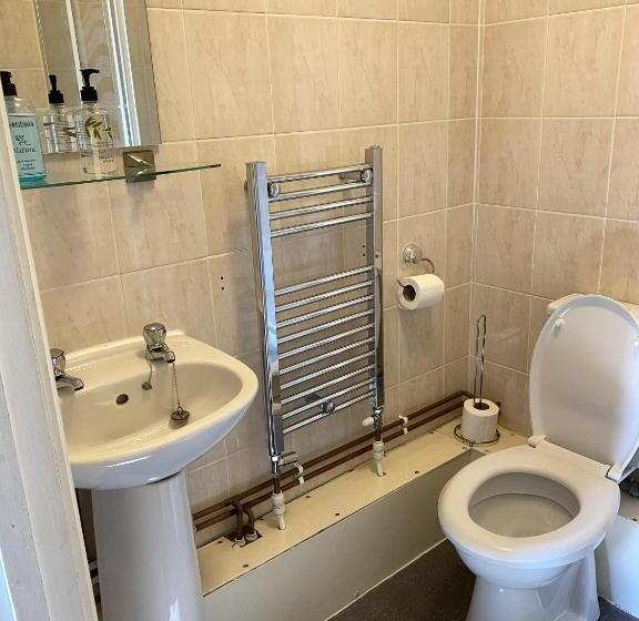 Pokój Basic, Parasol Weston Guest House