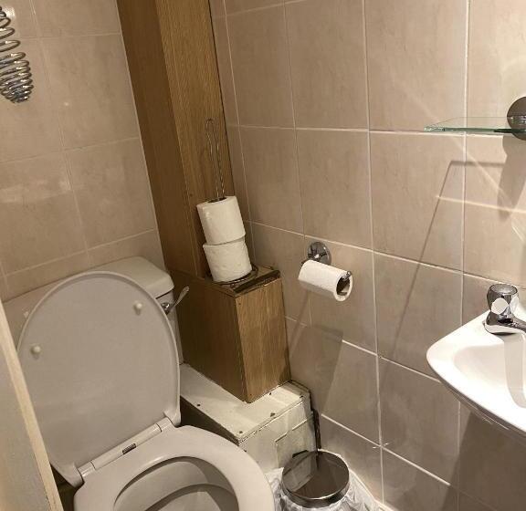 Pokój Standard Jednoosobowy, Parasol Weston Guest House