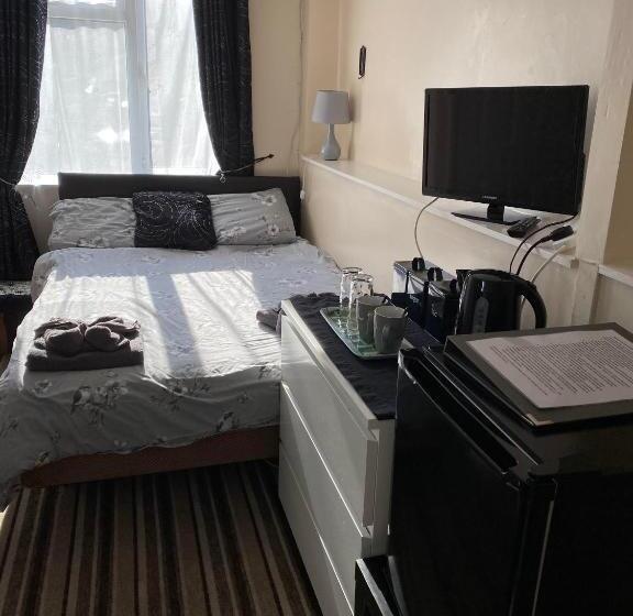 Pokój Standard, Parasol Weston Guest House