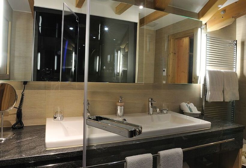 اتاق استاندارد با چشمانداز کوهستان, Albris