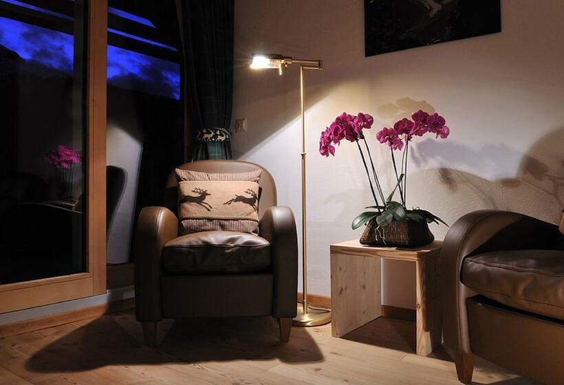 اتاق استاندارد با چشمانداز رودخانه, Albris