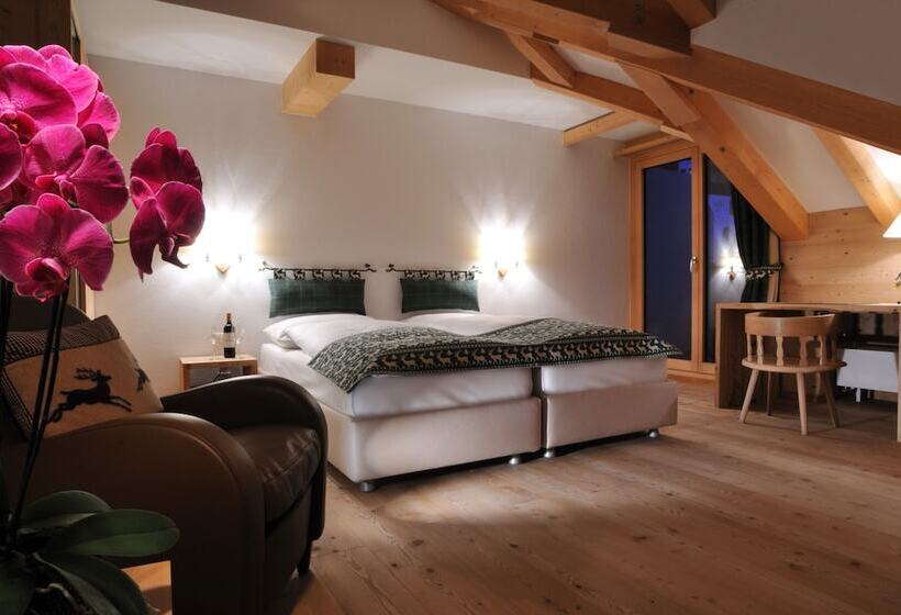 اتاق استاندارد با چشمانداز رودخانه, Albris