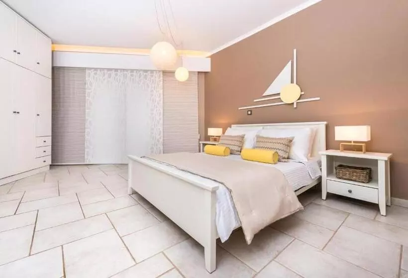 اتاق استاندارد در طبقه همکف, Arkadia