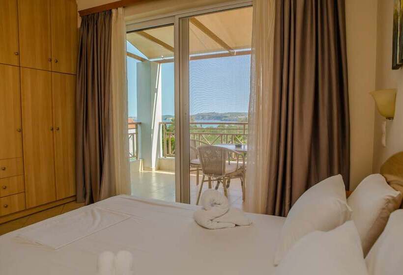 Family flat with garden view, Colonides Beach