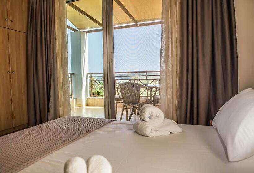 Family flat with garden view, Colonides Beach