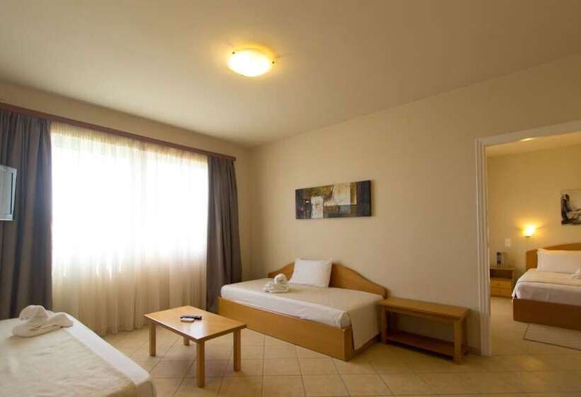 Family flat with garden view, Colonides Beach