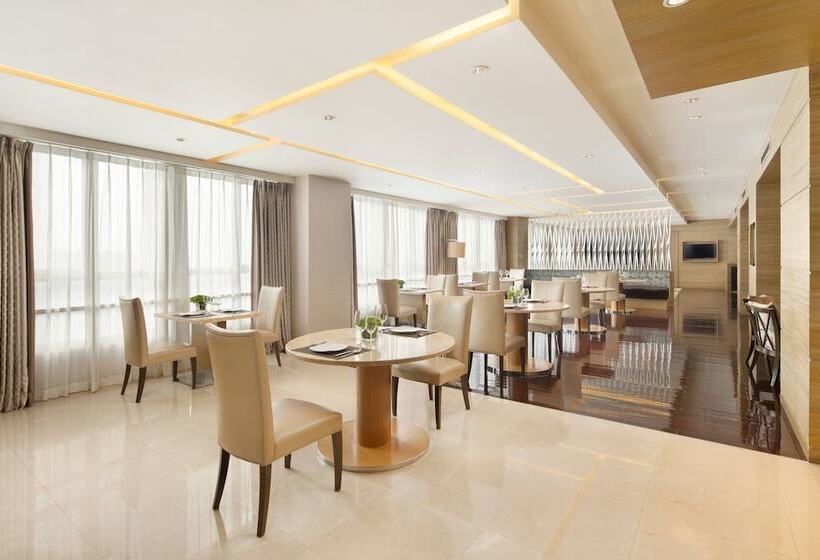 חדר אקזקיוטיב, Courtyard By Marriott Kunshan