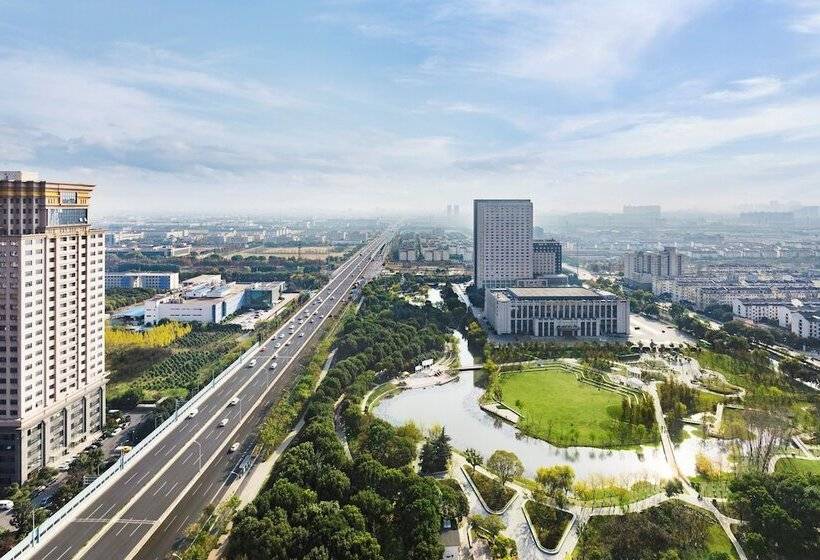 Номер Executive, Courtyard By Marriott Kunshan