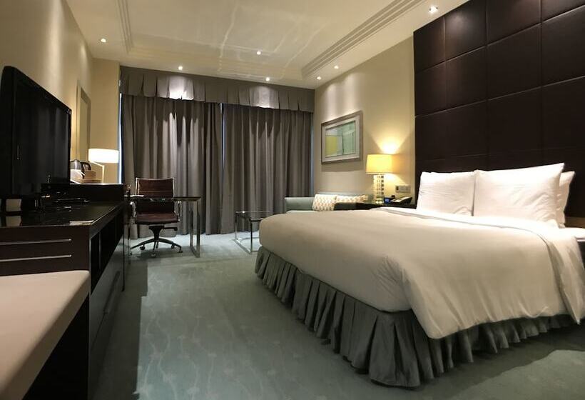 חדר אקזקיוטיב, Courtyard By Marriott Kunshan