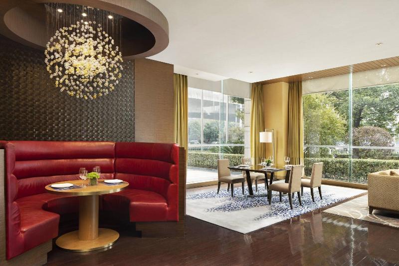 חדר אקזקיוטיב חדר קינג, Courtyard By Marriott Kunshan