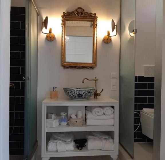 Quarto Superior, Esperia Boutique