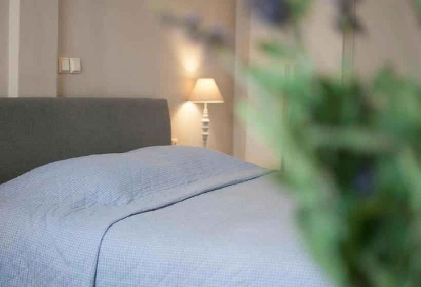 バルコニー付きスタンダードルーム, Esperia Boutique