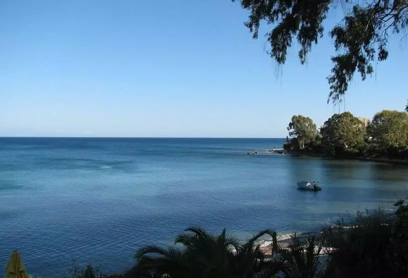 海の見える1ベッドルームアパートメント, Grekis Beach Hotel And Apartments