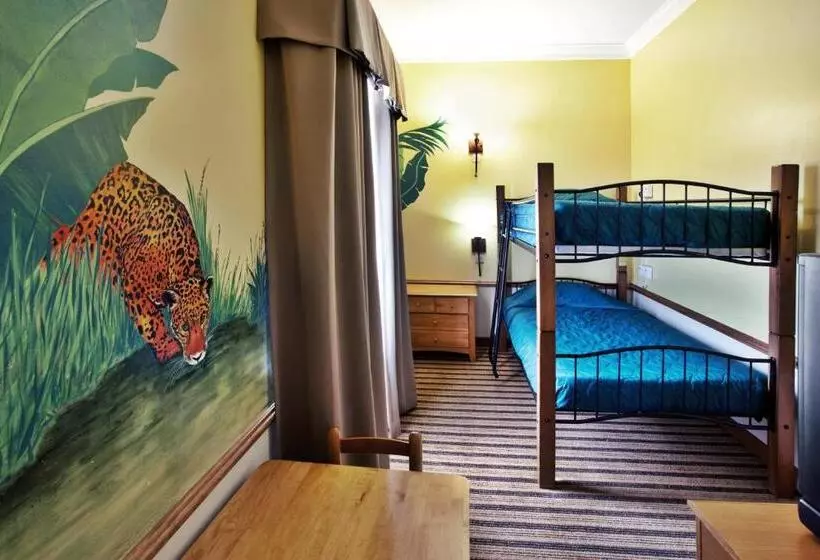 キングサイズベッドのスイートルーム, Holiday Inn Express Hotel & Suites Byron, An Ihg