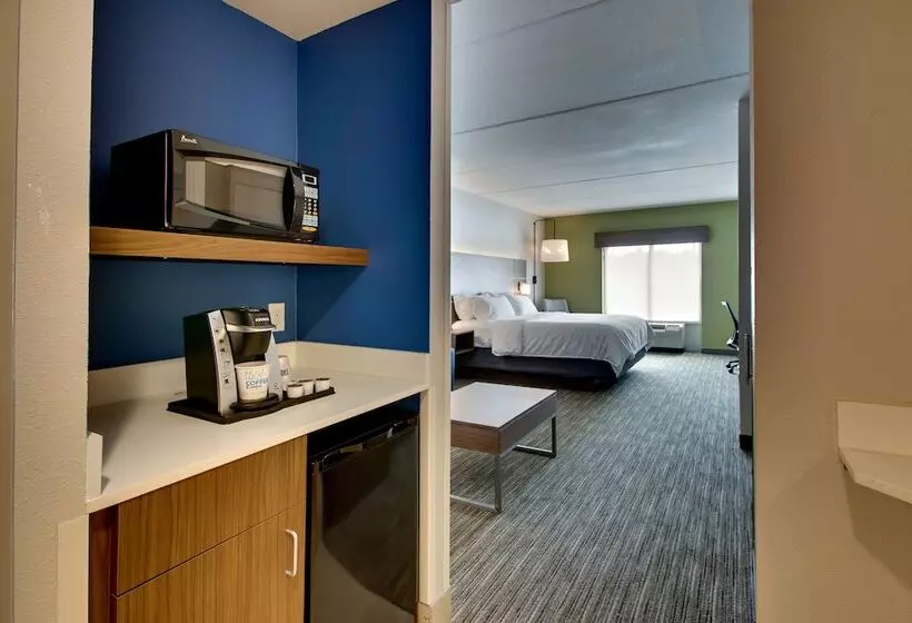 スイート, Holiday Inn Express Hotel & Suites Jacksonville North Fernandina, An Ihg