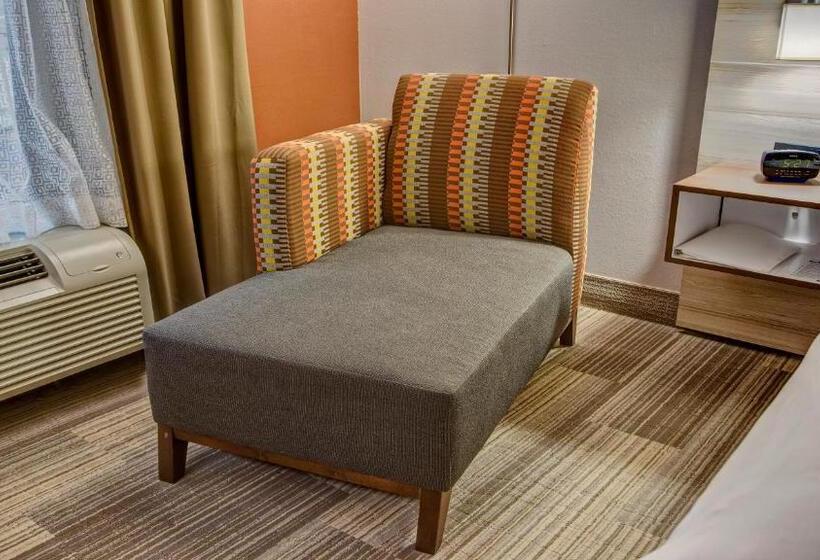 스탠다드 룸, Holiday Inn Express Hotel & Suites London, An Ihg