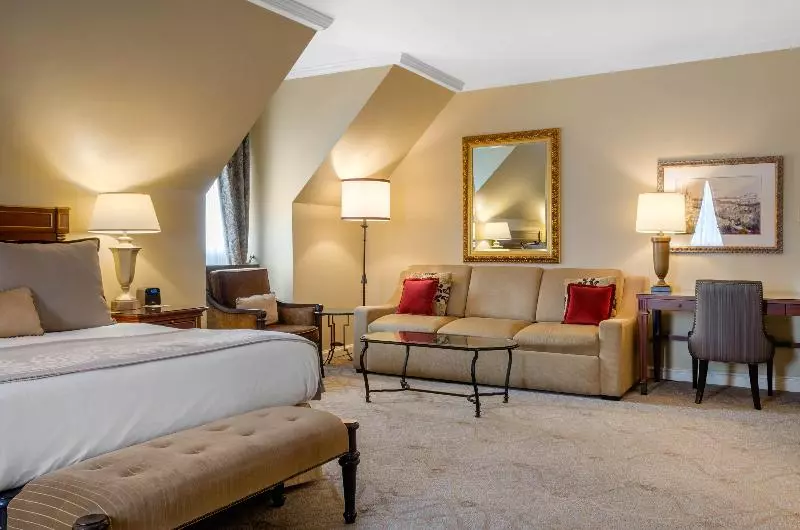 キングサイズベッドのスタンダードルーム, Holiday Inn Express Hotel & Suites London, An Ihg