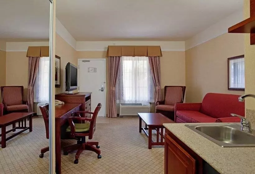 Sviitti, Holiday Inn Express Hotel & Suites San Dimas, An Ihg