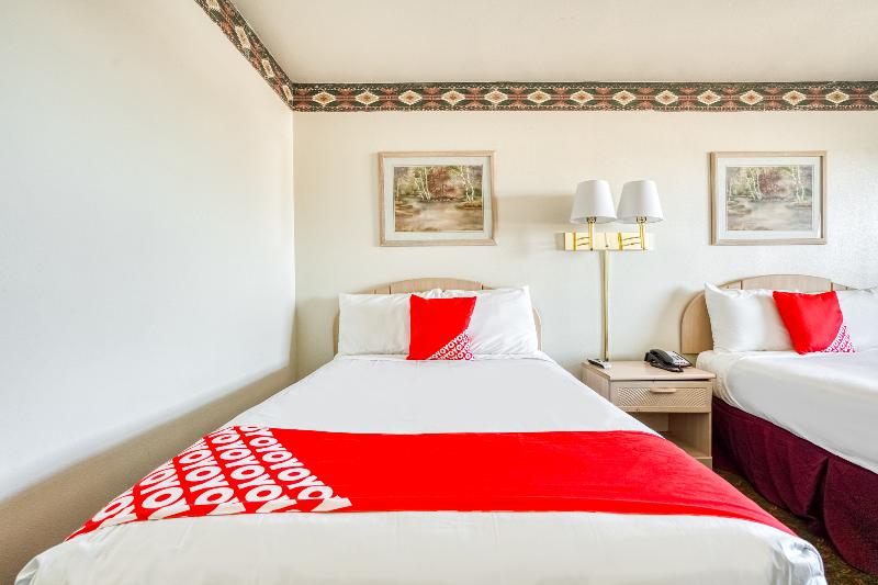 Номер Стандарт, Holiday Inn Express & Suites West By Ihg