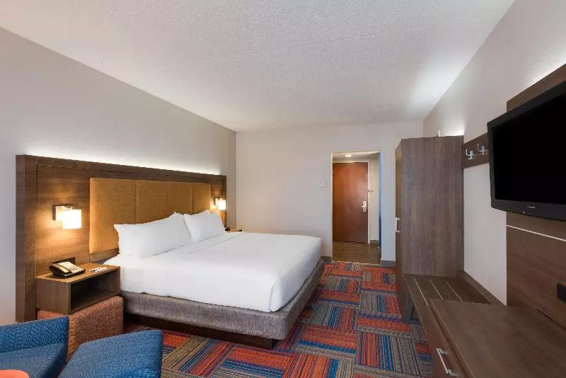 キングサイズベッドのスタンダードルーム, Holiday Inn Express Cambridge, An Ihg