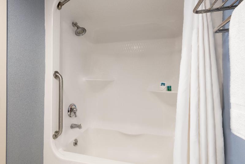 חדר סטנדרט עם מיטת קינג, Holiday Inn Express Cambridge, An Ihg