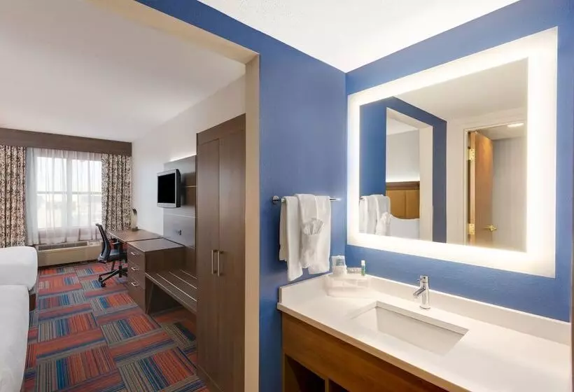 2ダブルベッドのスタンダードルーム, Holiday Inn Express Cambridge, An Ihg