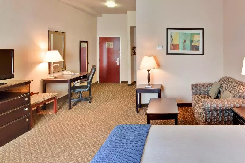 Standard-huone King-vuode, Holiday Inn Express Delano By Ihg