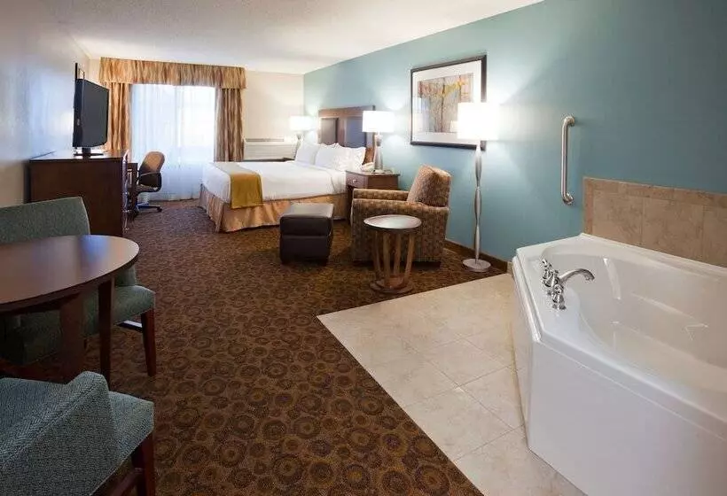 ハイドロマッサージバス付きスイート, Holiday Inn Express And Suites St. Cloud, An Ihg