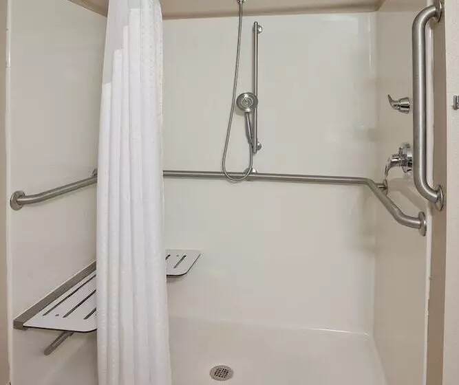 身障者適用スタンダードルーム, Holiday Inn Express And Suites St. Cloud, An Ihg