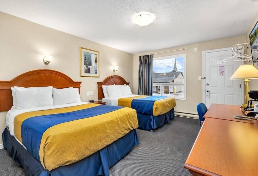 带2个双人床的标准工作室, Nights Inn Owen Sound