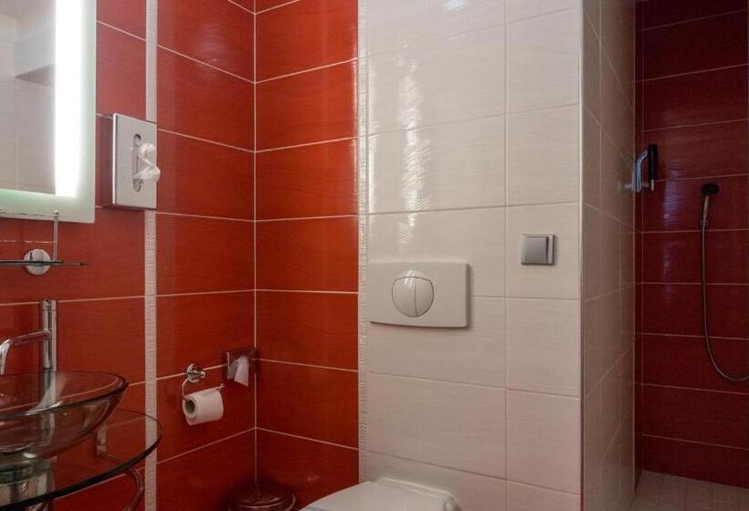 디럭스 룸, Plzeň