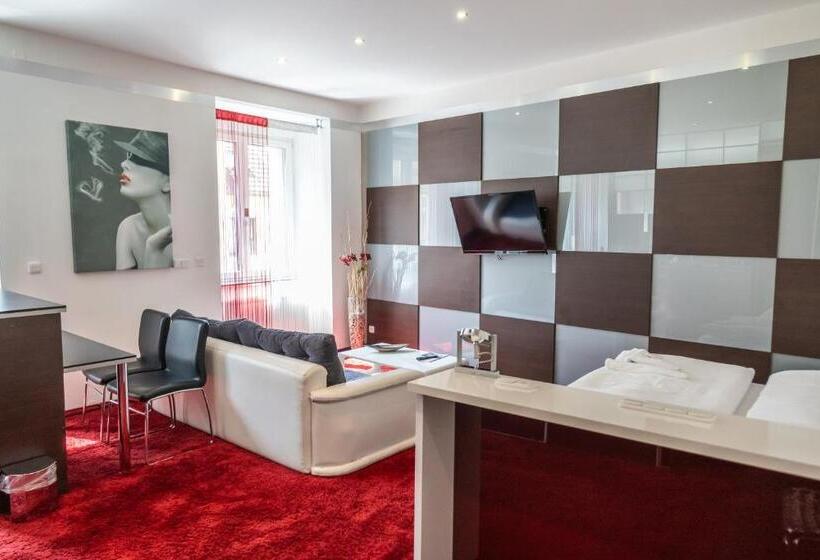 침실 1개 아파트, Plzeň