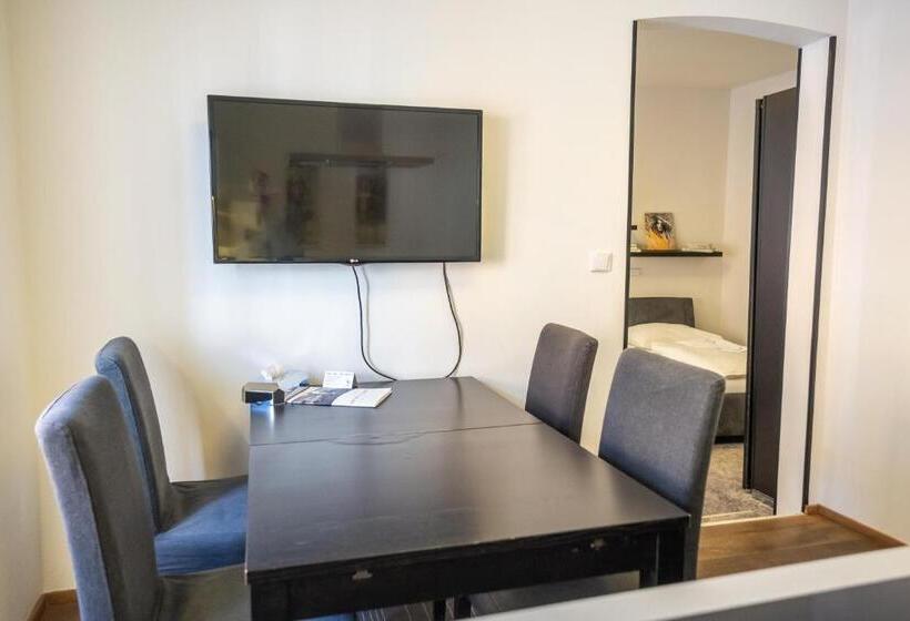 침실 1개 디럭스 아파트, Plzeň