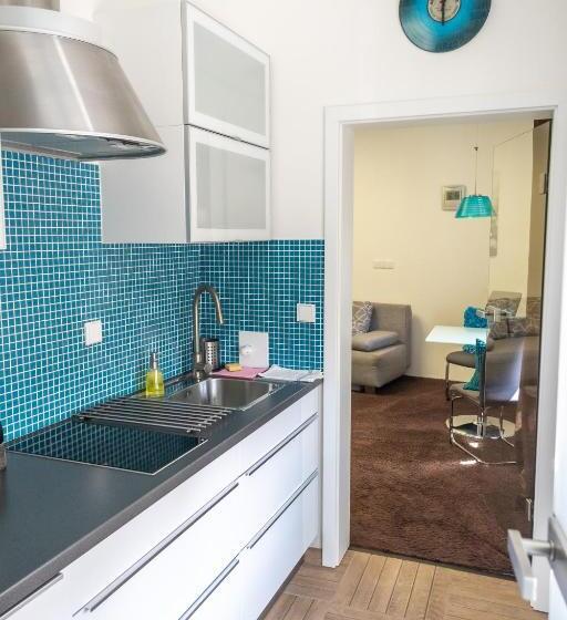 침실 1개 아파트, Plzeň